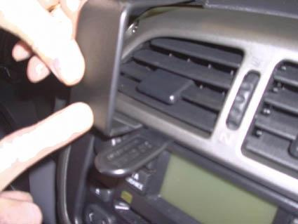 Toyota RAV 4 01-03, Centrerad