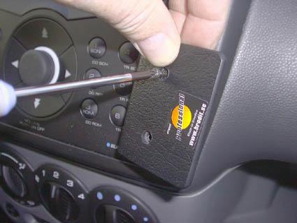 ProClip Monteringsbygel Suzuki Ignis 04-09, Vinklad