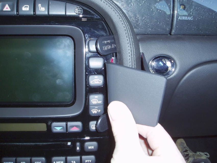 Brodit ProClip, Jaguar XJ 03-09