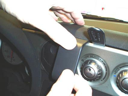 Honda Integra 04-06, Centrerad