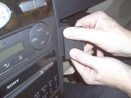 Ford Mondeo 01-07, Vinklad