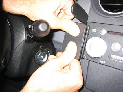 Mitsubishi Colt 05-08, Centrerad