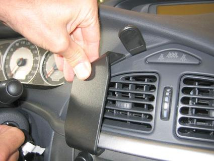 Citroen C5 II 05-07, Centrerad