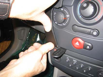 Renault Modus 05-13, Centrerad