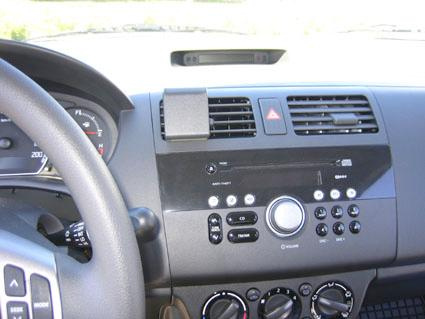 Suzuki Swift 05-10, Centrerad