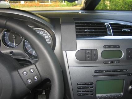 Seat Leon 06-12, Centrerad