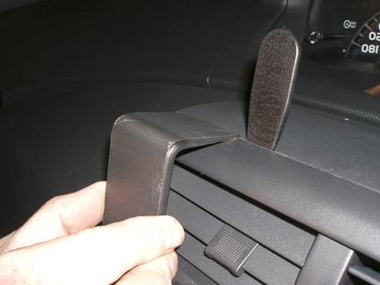 Daihatsu Materia 07-13, Centrerad