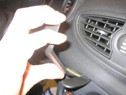 Renault Clio 06-12, Centrerad