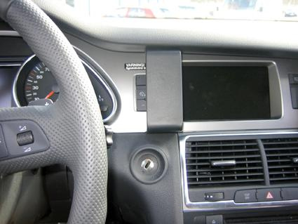 Audi Q7 06-14, Centrerad