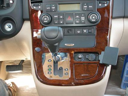 Kia Carnival 06-11, Vinklad