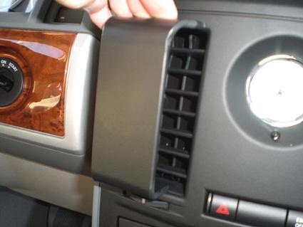 Chrysler Voyager 08-11, Centrerad