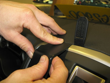 Brodit ProClip, Cadillac BLS 06-10