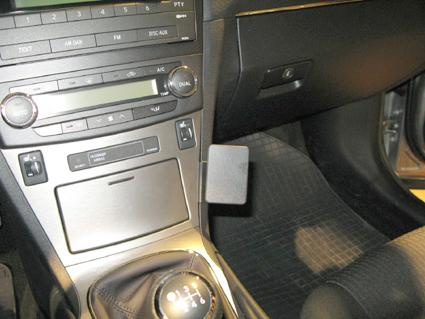 Toyota Avensis 09-15, Vinklad