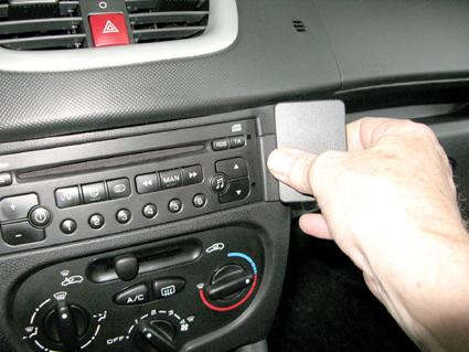 Peugeot 206+ 09-13, Vinklad