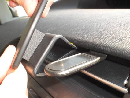 Toyota Prius 10-15, Centrerad