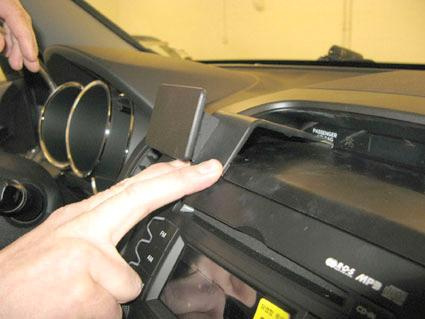 Kia Sorento 10-12, Centrerad