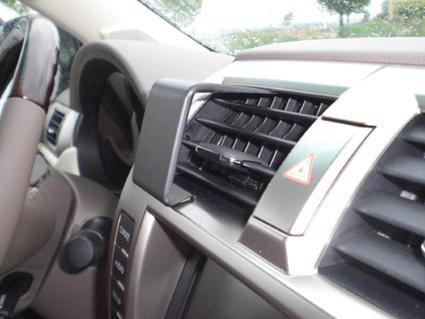 Lexus GX Serie 10-15, Centrerad