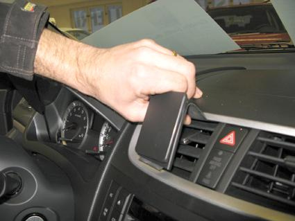 Suzuki Swift 11-15, Centrerad