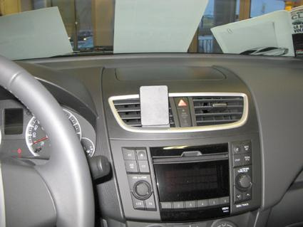 Suzuki Swift 11-15, Centrerad