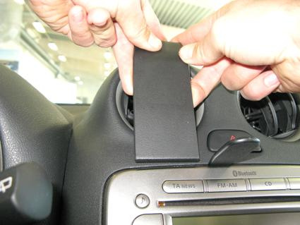 Nissan Micra 11-14, Centrerad