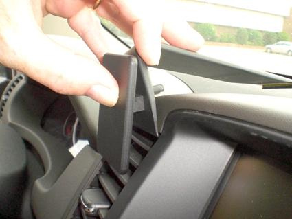 Nissan Pathfinder 10-12, Center