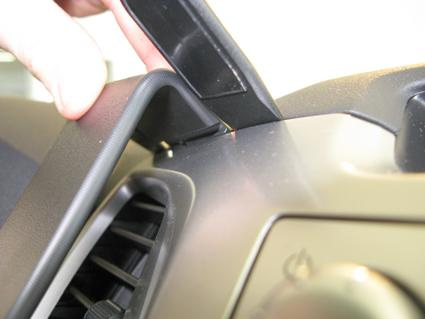 Toyota HiLux 12-15, Centrerad