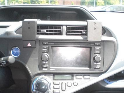 ProClip Monteringsbygel Toyota Prius c 12-15, Centrerad