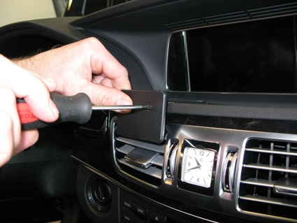 Brodit ProClip, Mercedes Benz E-Class, Sedan/Stationwagon 14-16