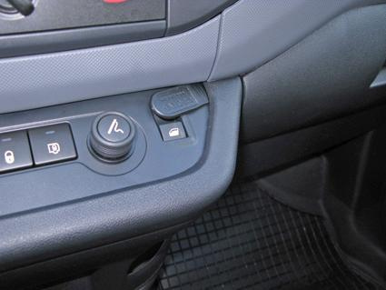 Citroen Berlingo Family 08-15, Vinklad, Låg, Automat