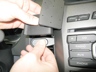 Ford Ranger 12-15, Centrerad