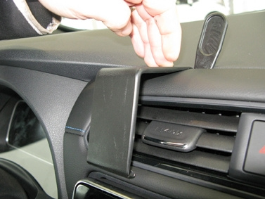 Brodit ProClip, Nissan Leaf 18-