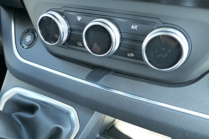 Brodit ProClip, Nissan/Renault