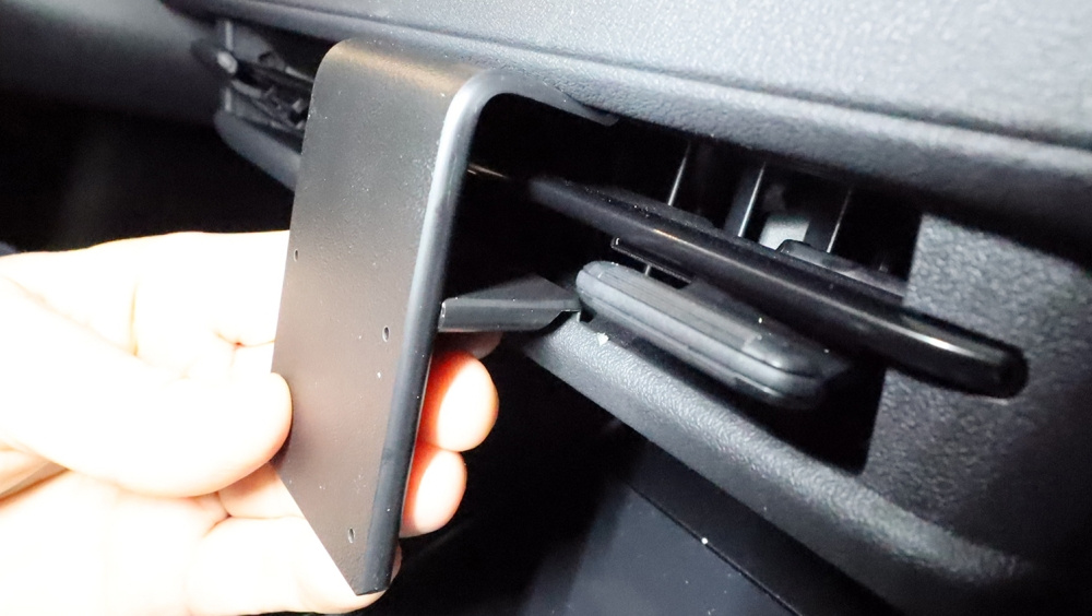 Brodit ProClip, Toyota bZ4X 26-27