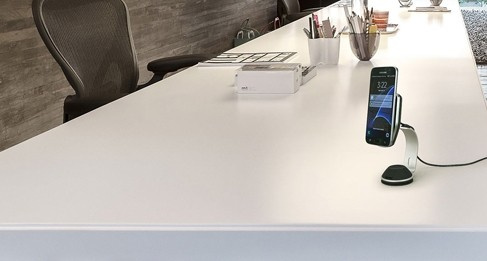 Scosche QI-laddare för smartphone