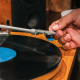 Audio Technica AT-LPW30TK pladespiller med AT-VM95C-pickup, teak Audio Technica AT-LPW30TK pladespiller med AT-VM95C-pickup, teak