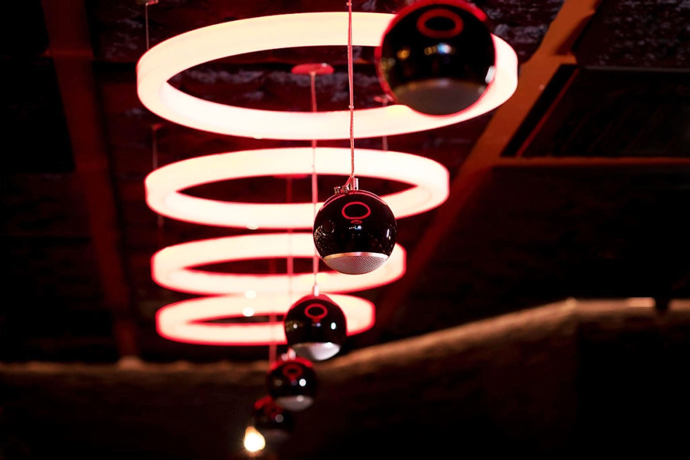 Elipson Planet M stofhøjttaler 5.0 sæt sort