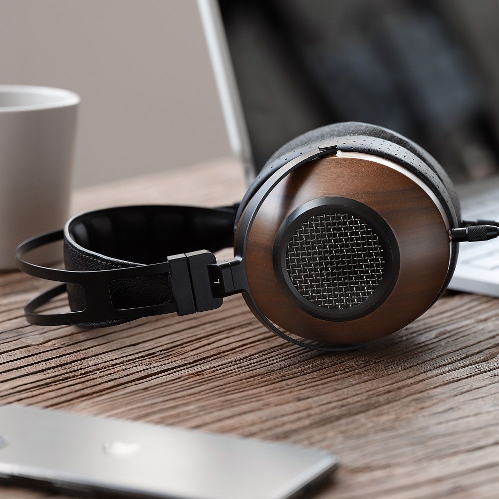 Sivga Robin SV023 öppna over-ear hörlurar, trä