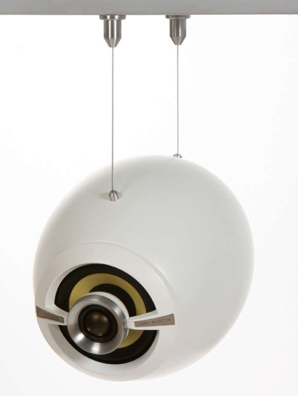 Everything but the box Venus LV hängade vit