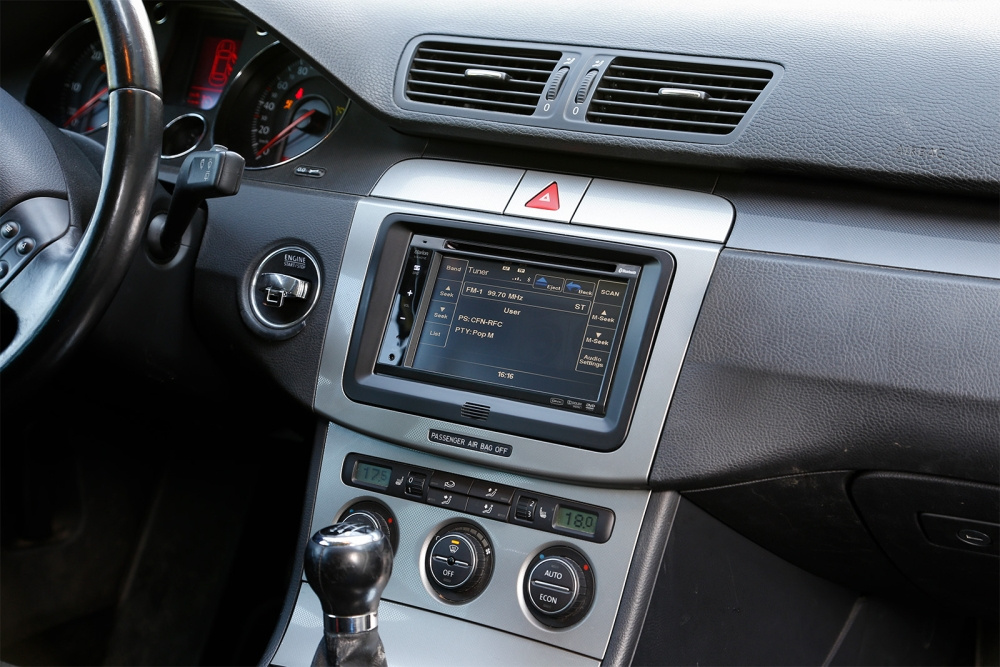 Monteringsramme 2-DIN Seat/Skoda/VW, sort