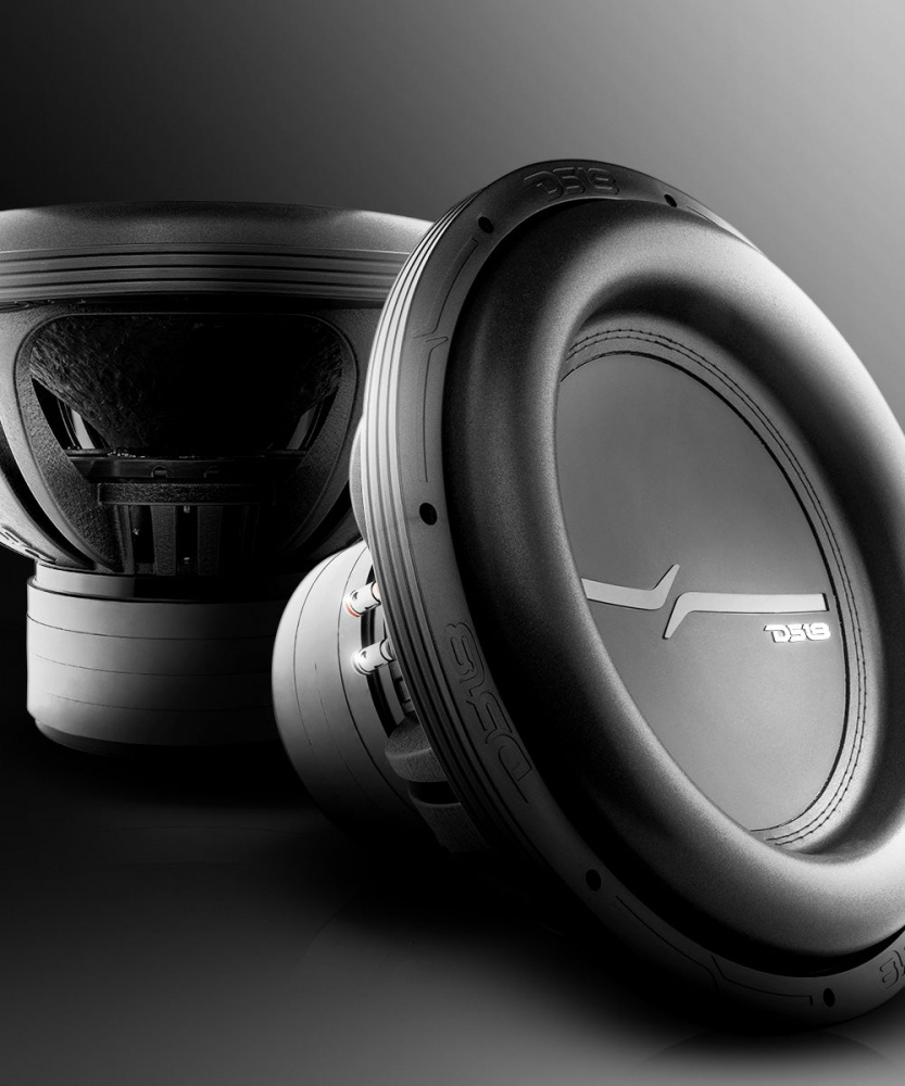 DS18 ZXI15.4D, langslagende 15 tommer basenhed