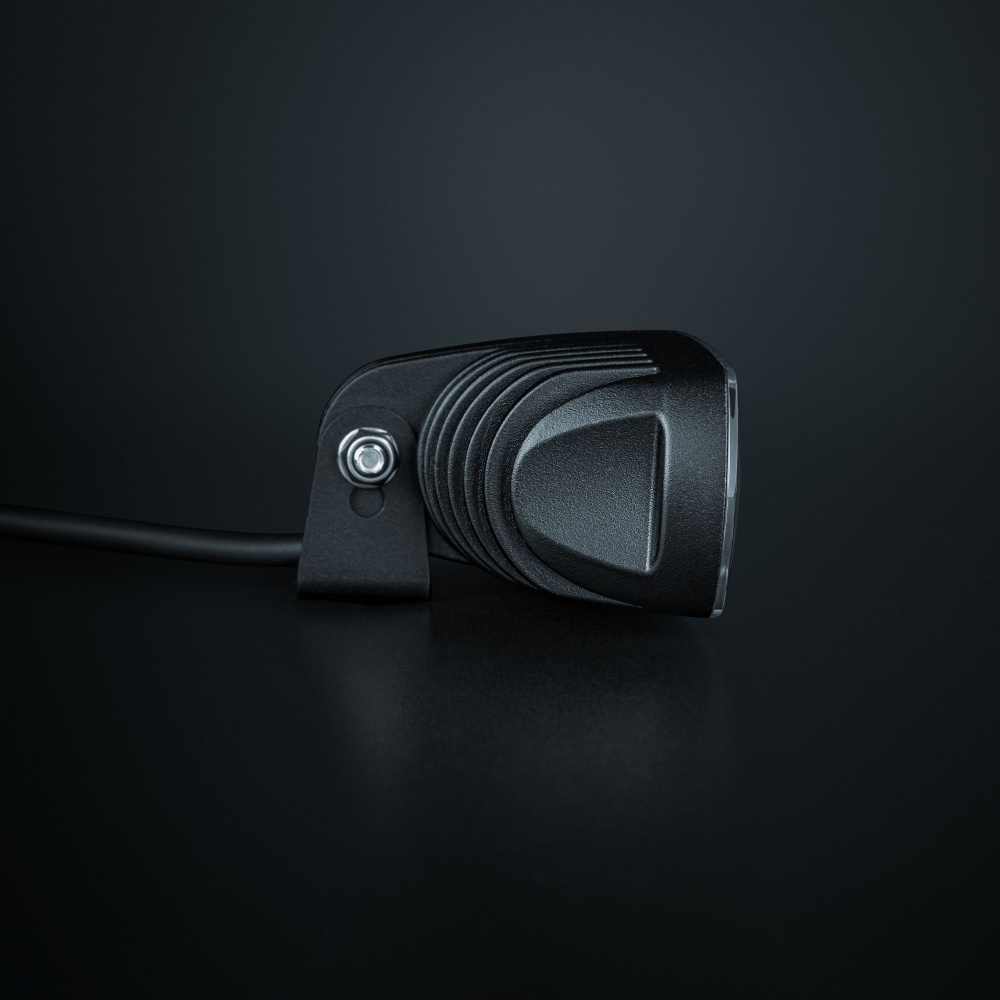 Strands NUUK E-Line Sort R 13W