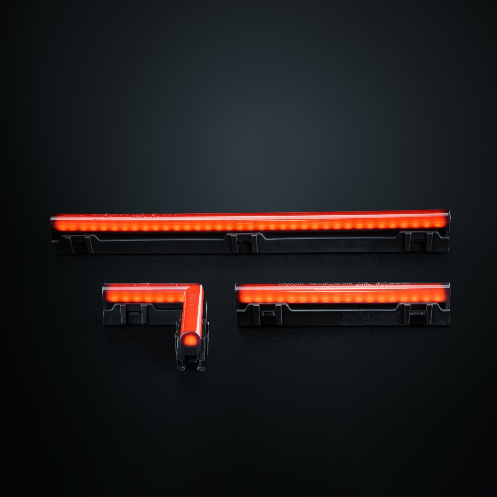 Strands Freedom Dark Line Rød Positionslys