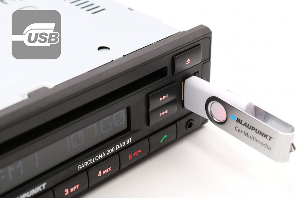 Blaupunkt Barcelona 200 DAB BT, retro bilstereo med Bluetooth og DAB