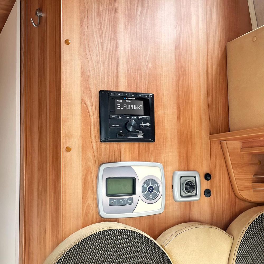 Blaupunkt BPA 3022 M, skræddersyet bilstereo til autocampere og campingvogne
