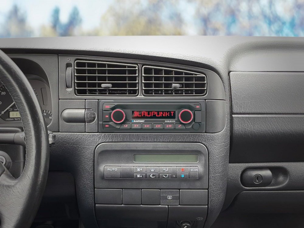 Blaupunkt Dublin 412, holdbar stereo med Bluetooth og 3 par lavniveauudgange