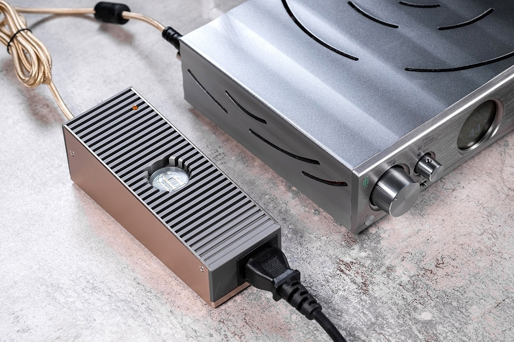 iFi Audio iPower Elite netadapter, 12V / 4A