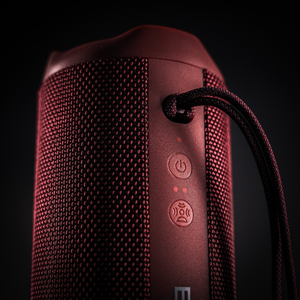 Arcsound EDGE Ruby Red kraftfuld bærbar højttaler med Bluetooth, sort