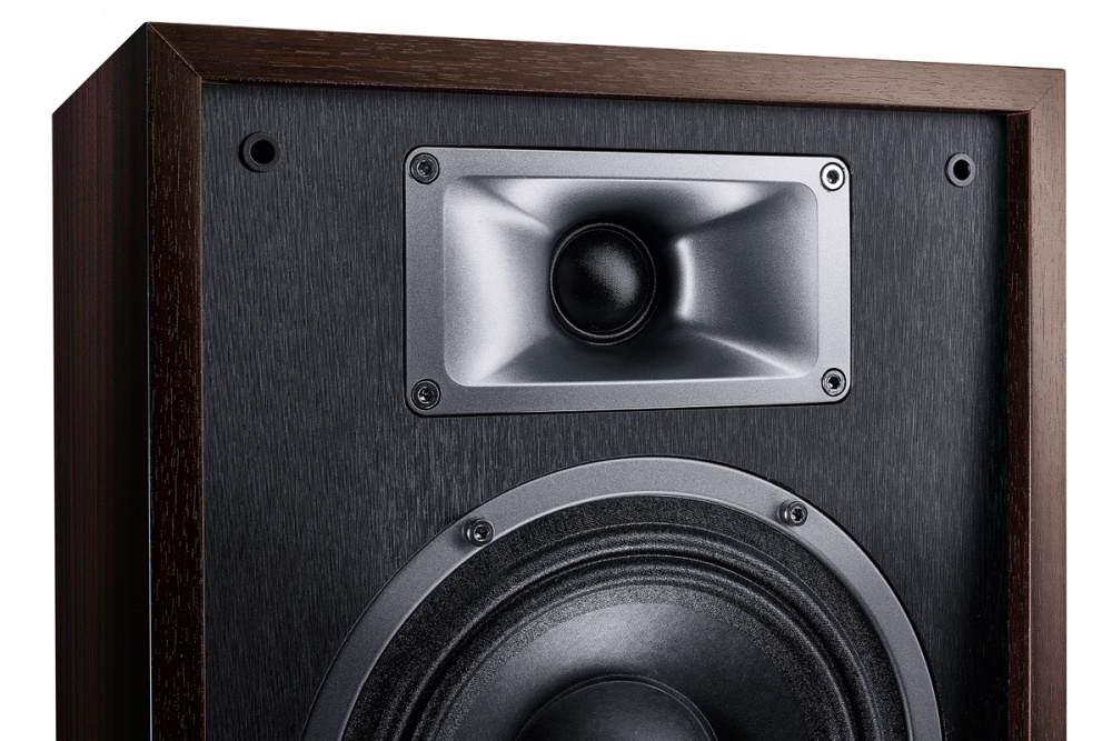 Magnat Transpuls 800A, retro-inspireret aktiv højttaler