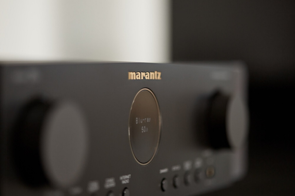 Marantz Cinema 70 i sort med Arcsound NOVA