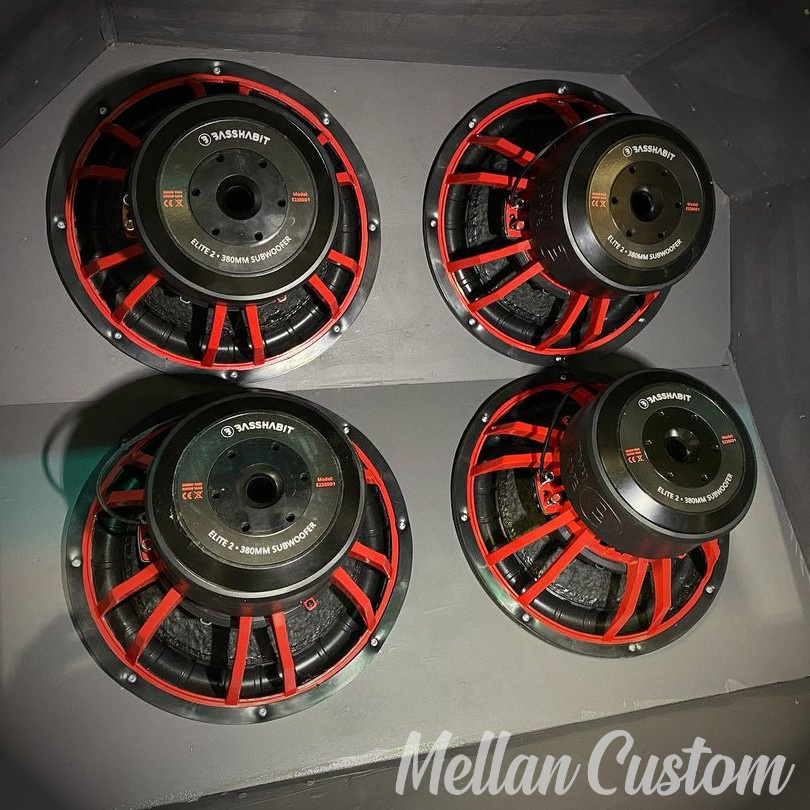 4-pak Bass Habit E2380D1 & SE8000.1D2, brutalt baspakke